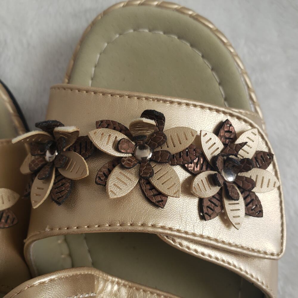 Women's Summer Flowers Casual Open Toe Wedges Comfortable Beach Sandals SZ 11 M - Picture 3 of 5